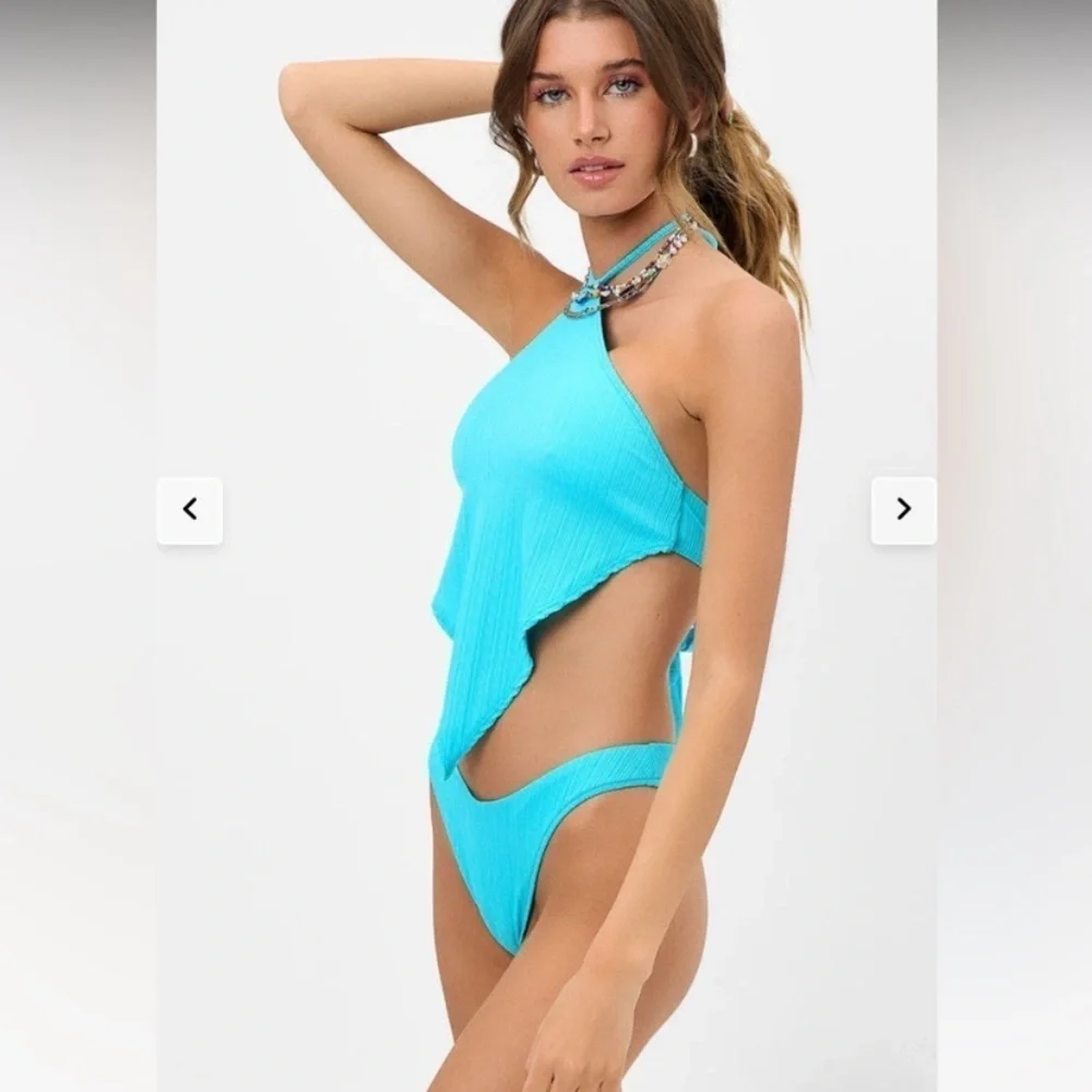 NWOT Frankie’s bikinis Enzo plisse cheeky bottoms aquamarine 12517